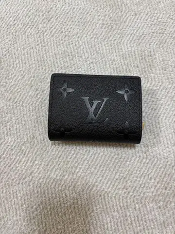 블랙 접이식 지갑
