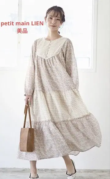 petit main LIEN 꽃무늬 티어드 원피스 엘레강트하고 귀여운