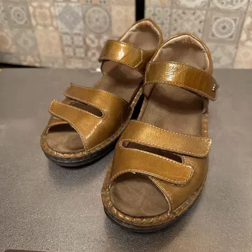 Finn Comfort 브라운 3