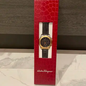 [ 무료배송 ] 페라가모 손목시계