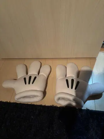 미키 장갑형 쿠션