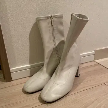 [ 거의 미사용 ] ZARA 부츠 사이즈 37 힐 8cm