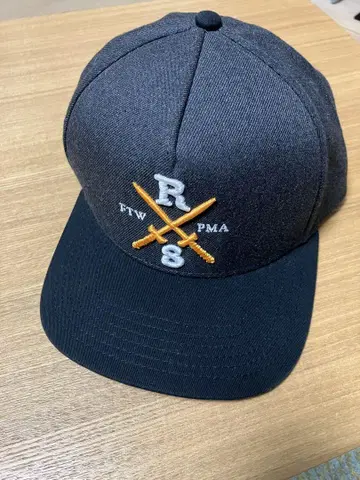 REBEL8 스냅백 중고