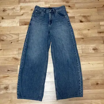배기 커브 청바지 25 UNIQLO 매장 내 밑단 기장 수선