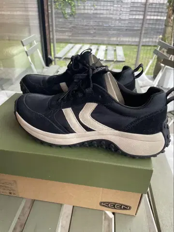 KEEN KS86 여성용 스니커즈 25.5cm 블랙/버치