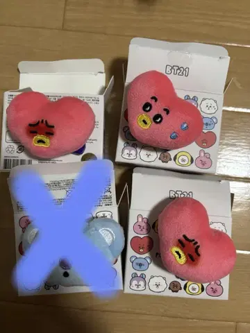 BT21 랜덤 브로치 TATA