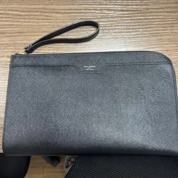모르비다 클러치 백