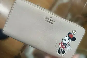 Kate Spade 미니 마우스 장지갑