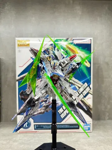 MG 1/100 건담베이스 한정판 이클립스 건담[클리어 컬러]