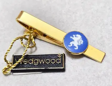 WEDGWOOD 웨지우드 카메오 사자 넥타이핀 C2381