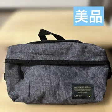 세련된 웨스트 파우치 그레이
