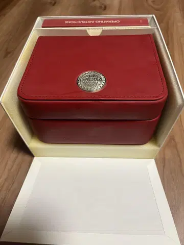 OMEGA 시계 케이스 빨간색