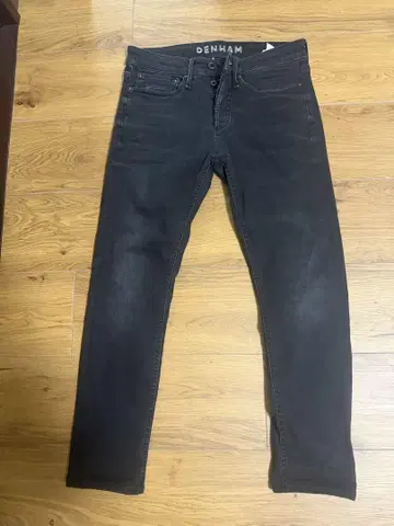 DENHAM 블랙 데님 슬림 핏