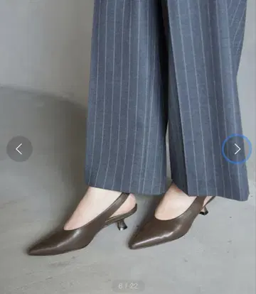 SLOBE IENA 백 슬링 펌프스 카키