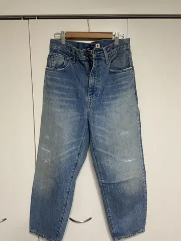 LEVI'S 라이트 블루 스트레이트 데님