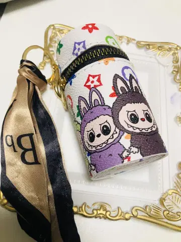 화이트 라스트! 새상품 레어 LABUBU 립 케이스 파우치 키링
