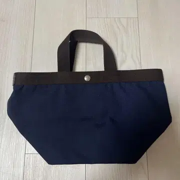 에르베샤 펠리에 코듀라 토트