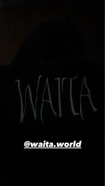 WAITA 블랙 후드티 dab 착용