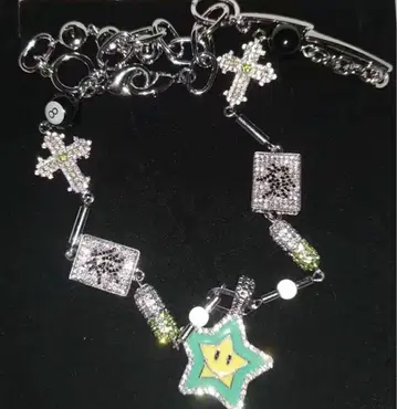 메종 에메랄드 MAISON EMERALD Star Smiley 목걸이