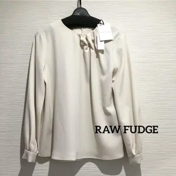 [ 새상품 ] RAW FUDGE 로우패지 펄 디자인 블라우스 긴팔