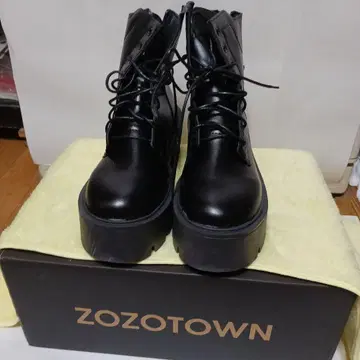 [ 새상품 ] 블랙 플랫폼 부츠 사이드 지퍼