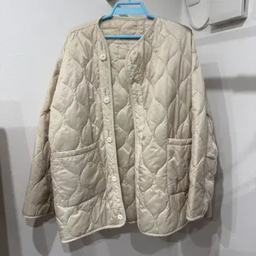 베이지 퀼팅 자켓