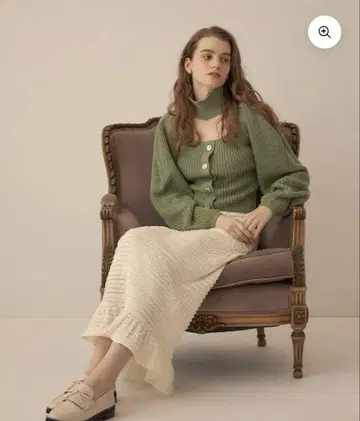 DEICY 플레어 타이트 스커트 아이보리
