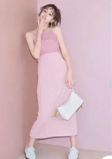lily brown 크로셰 뷔스티에 도킹 니트 원피스 PINK