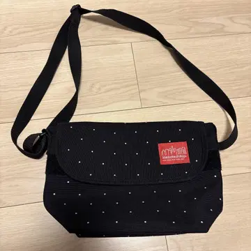 Manhattan Portage 도트 무늬 숄더백