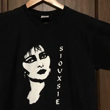 00s Siouxsie 수지 티셔츠 M 블랙 밴드