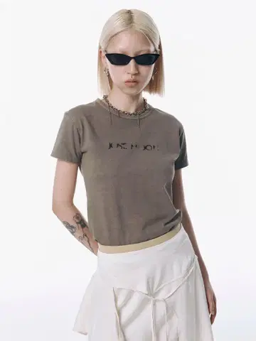 JOSE MOON OVERDIE T SHIRT