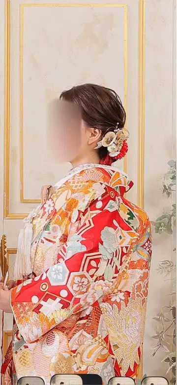 일본 의류 머리 장식 빨간색과 금색 꽃무늬