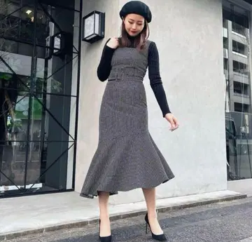 sheller 셰리에 벨트 포함 머메이드 원피스