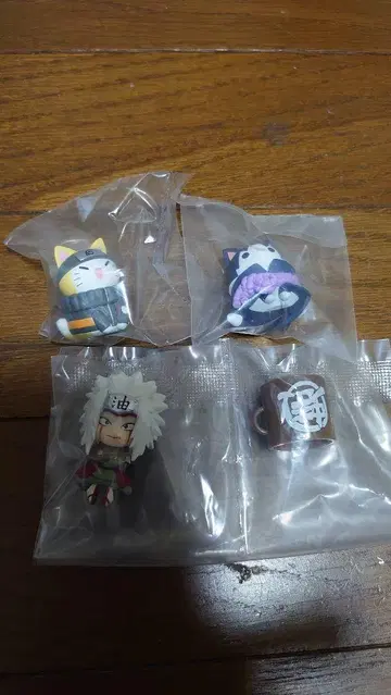 NARUTO 오차토모 시리즈 지라이야 & 냐루토 사스케 세트