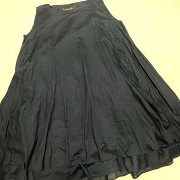 미즈이로 인드 슬리브리스 티셔츠 원피스 네이비