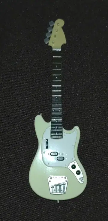 BECK 기타 컬렉션 머스탱 베이스 히라 모델