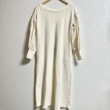 러그나문 소매 절개 롱 원피스 긴팔 아이보리