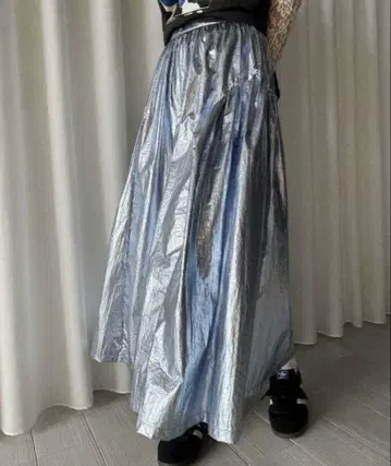 [ 새상품 ] METALLIC VOLUME FLARE SKIRT