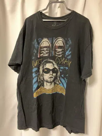 커트 코베인 Kurt Cobain T셔츠