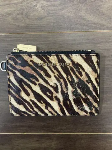 MICHAEL KORS 레오파드 무늬 코인 케이스