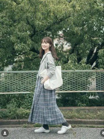 사만사 모스2 유베시님 착용 [Cross x Linen] 점프 스커트