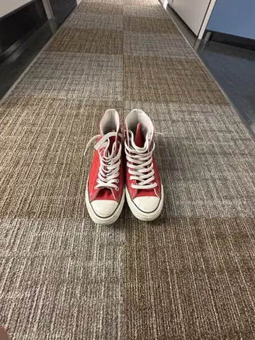 CONVERSE 척테일러 빨간색