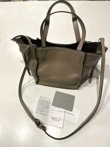 J&M Davidson 베이지 숄더백
