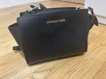 MICHAEL KORS 블랙 숄더백