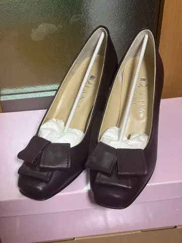 DIANA 보르도 하이힐 펌프스 22.5cm