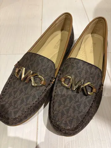 MICHAEL KORS 로퍼 23.5