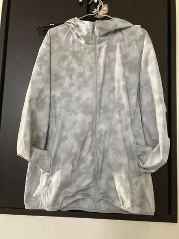 UNIQLO 나일론 후드티