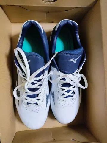 MIZUNO 스파이크 화이트/네이비