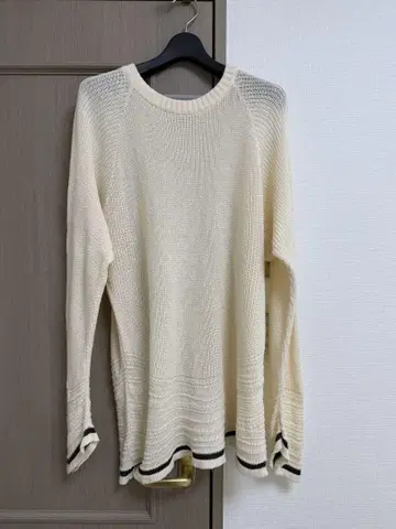 ISSEY MIYAKE 아이보리 니트 스웨터