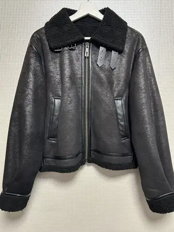 SLY B3 자켓